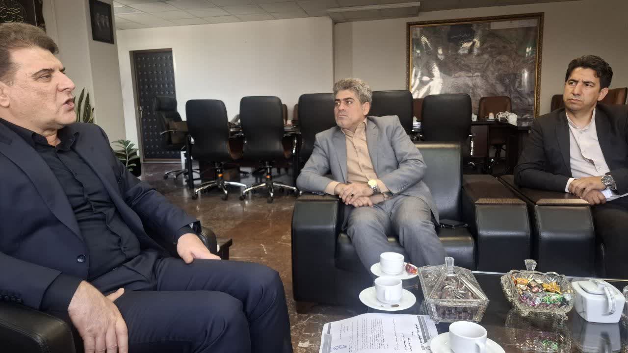 مطالبات صنفی رسانهها در دیدار هیأت مدیره خانه مطبوعات کشور با معاون سیاسی وزیر کشور مطرح شد