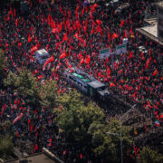 تشییع پیکر رهبر شهید انقلاب در میان عشق و دلدادگی ملت  عزادار و مبعوث شده ایران